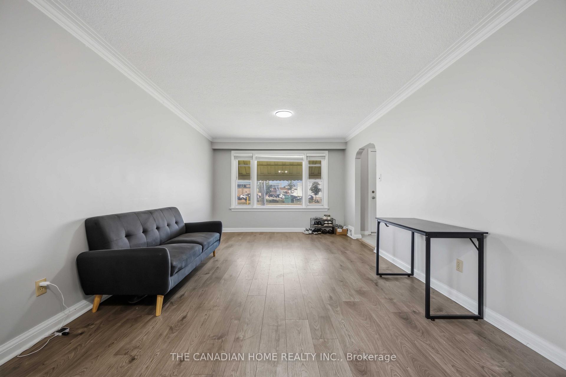 Photo 7 of 1373 Pharmacy Avenue, Scarborough, Wexford-Maryvale — HOMEH