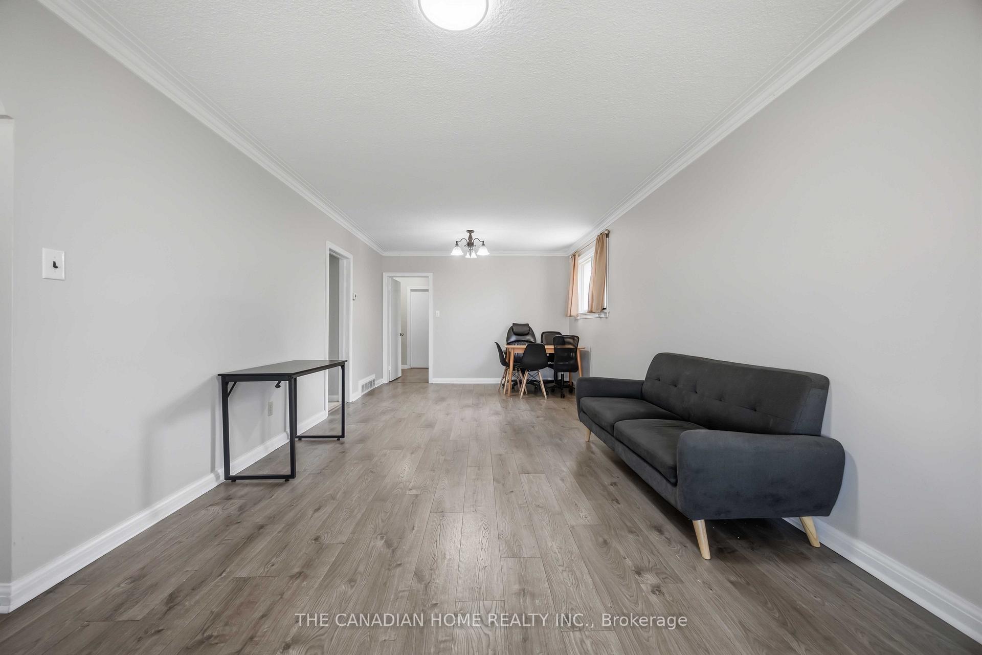 Photo 10 of 1373 Pharmacy Avenue, Scarborough, Wexford-Maryvale — HOMEH