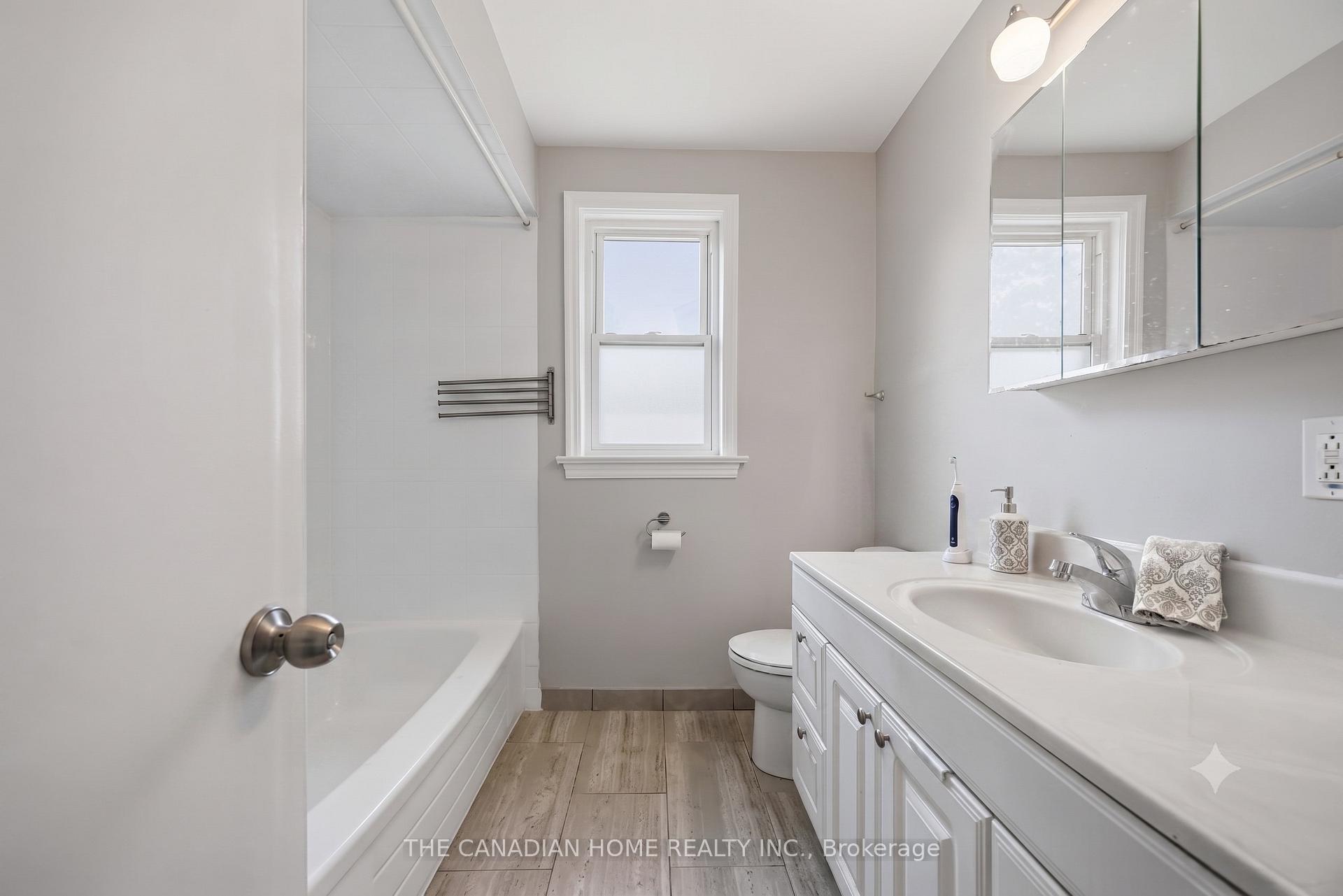 Photo 24 of 1373 Pharmacy Avenue, Scarborough, Wexford-Maryvale — HOMEH