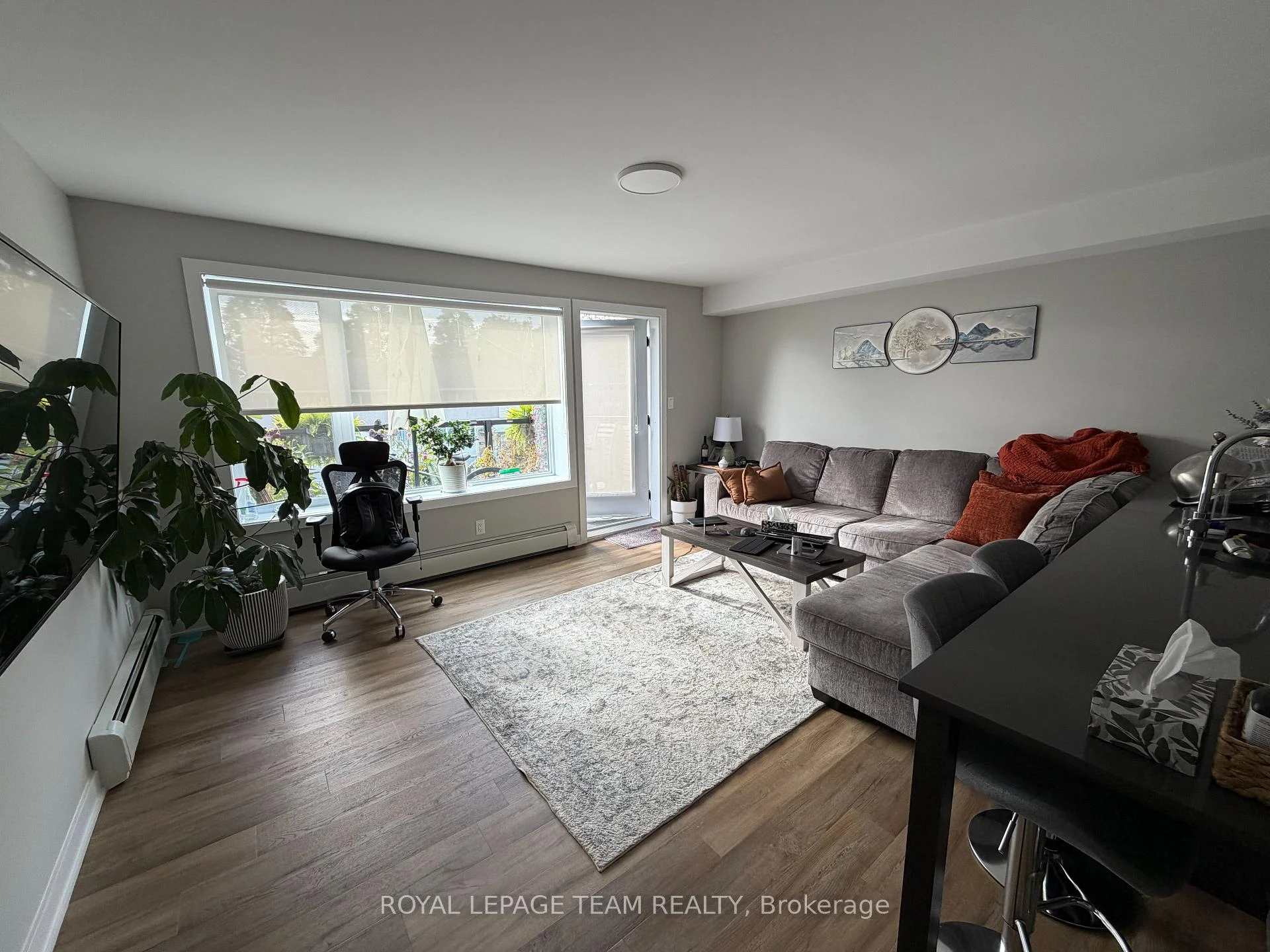 Photo 3 of Unit 102, 1305 Summerville Avenue, Ottawa, Carlington — HOMEH