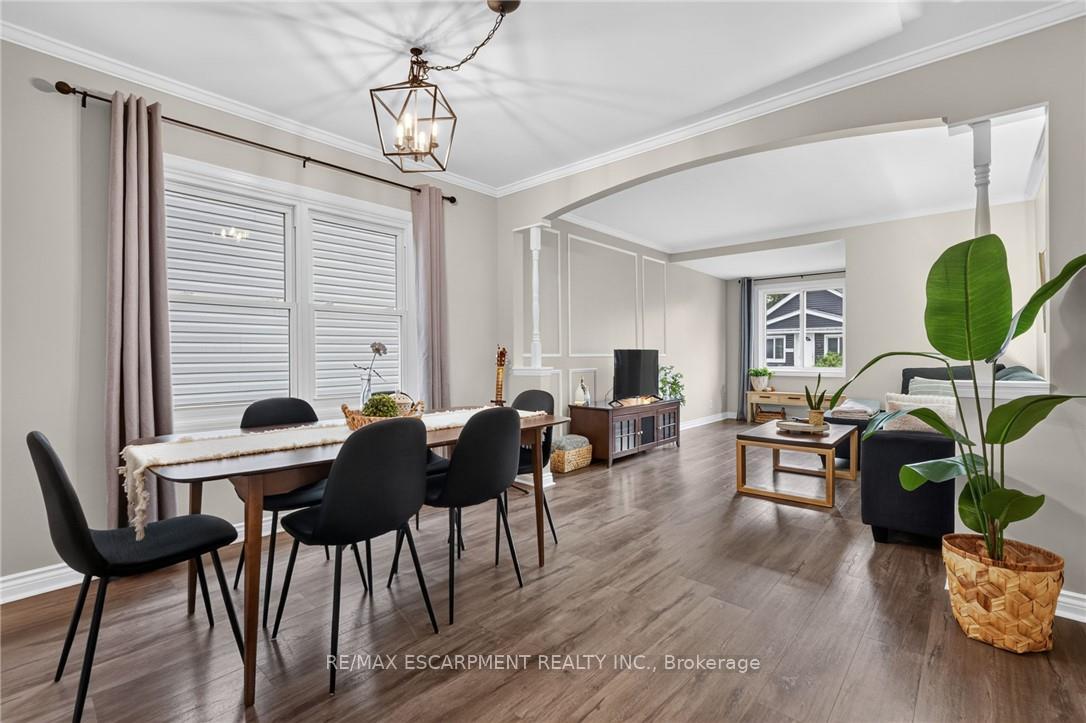 Photo 10 of 32 Richmond Avenue, St. Catharines, E. Chester — HOMEH