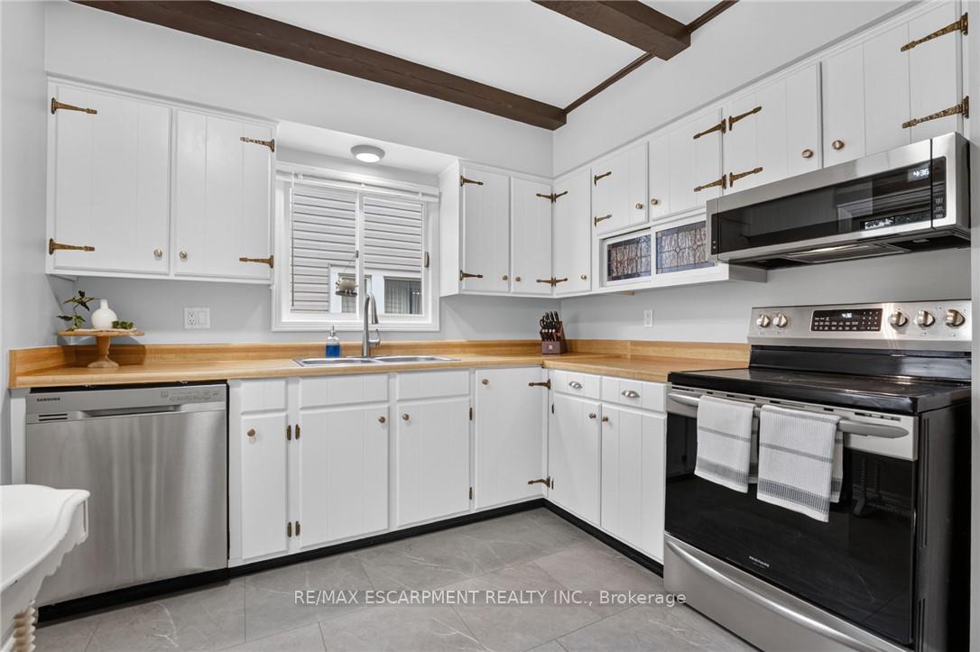 Photo 13 of 32 Richmond Avenue, St. Catharines, E. Chester — HOMEH