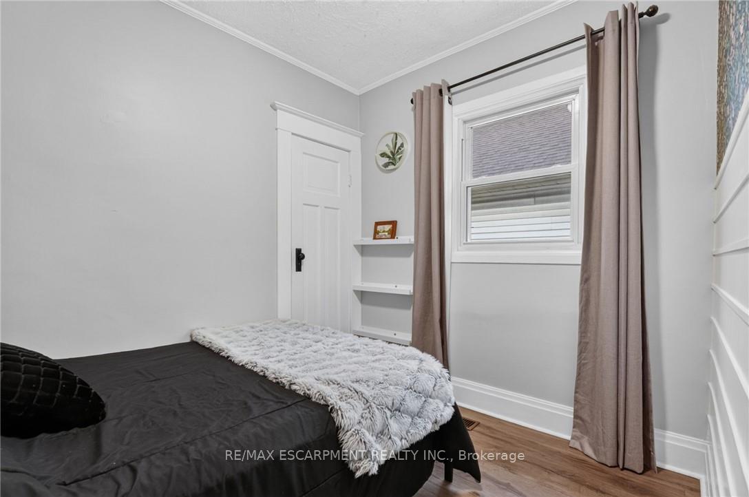 Photo 19 of 32 Richmond Avenue, St. Catharines, E. Chester — HOMEH