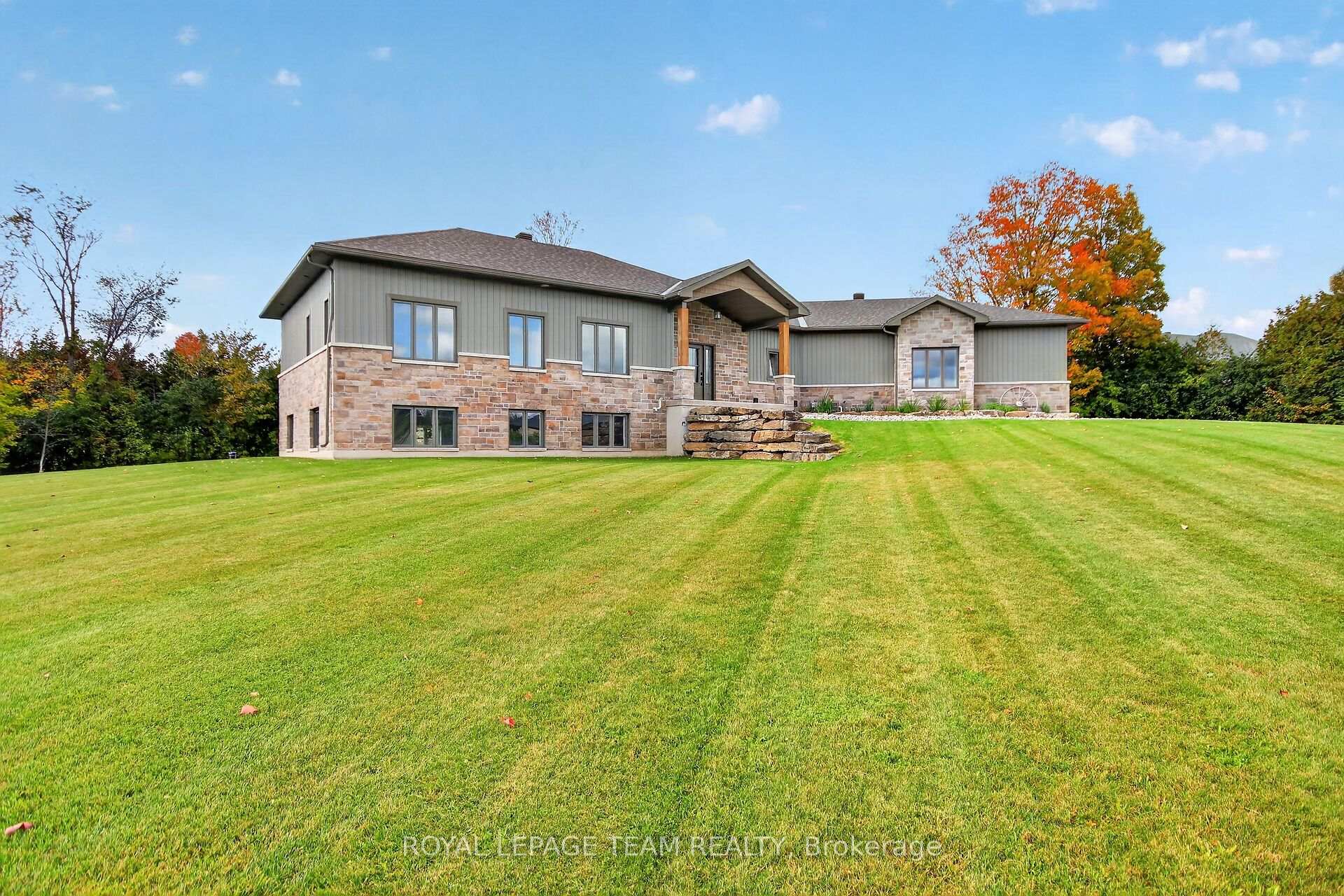 Photo 3 of 181 Harold Jones Way, Beckwith, Beckwith Twp — HOMEH