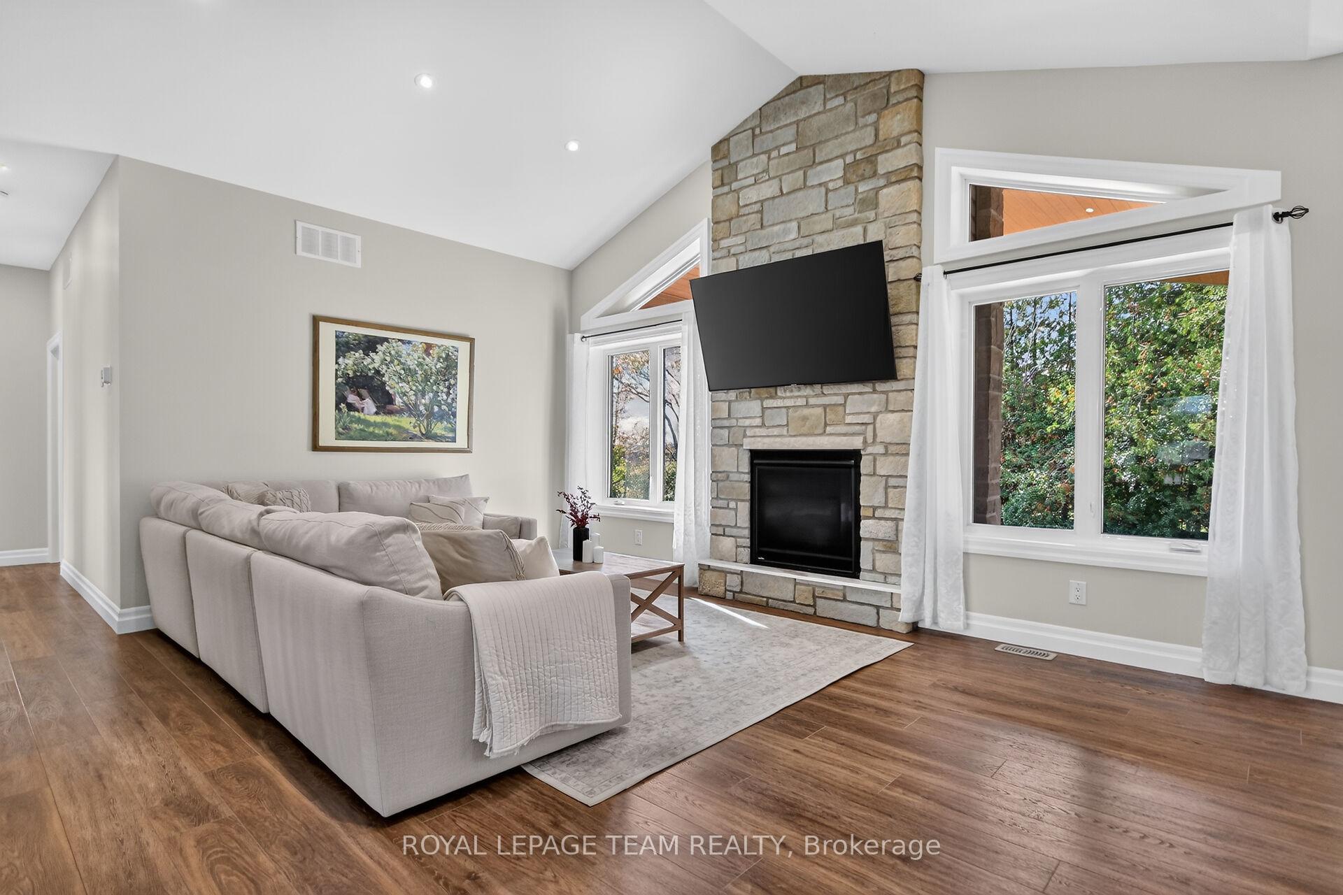 Photo 10 of 181 Harold Jones Way, Beckwith, Beckwith Twp — HOMEH