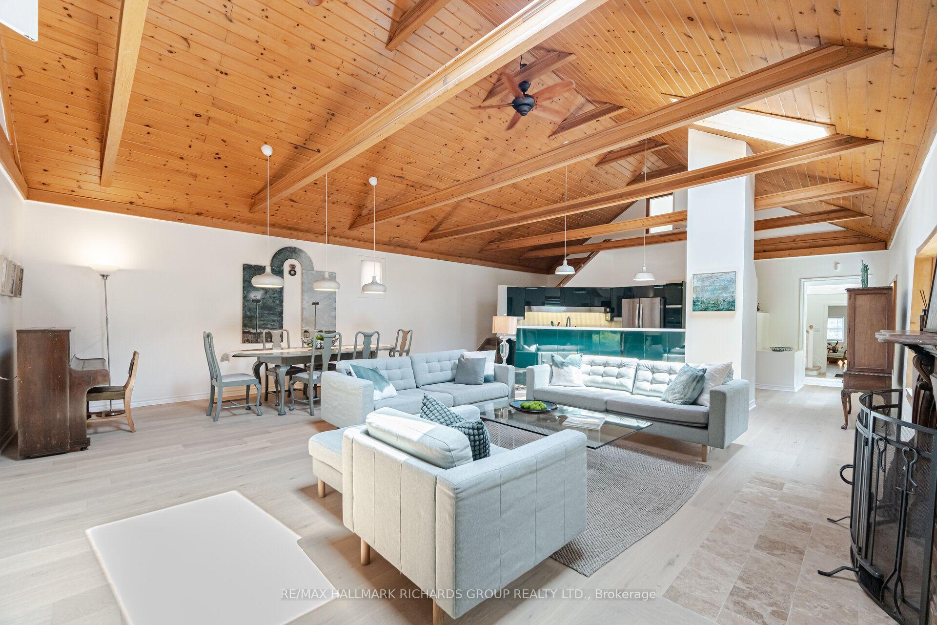 Photo 5 of 17 Maclean Avenue, Toronto, The Beaches — HOMEH