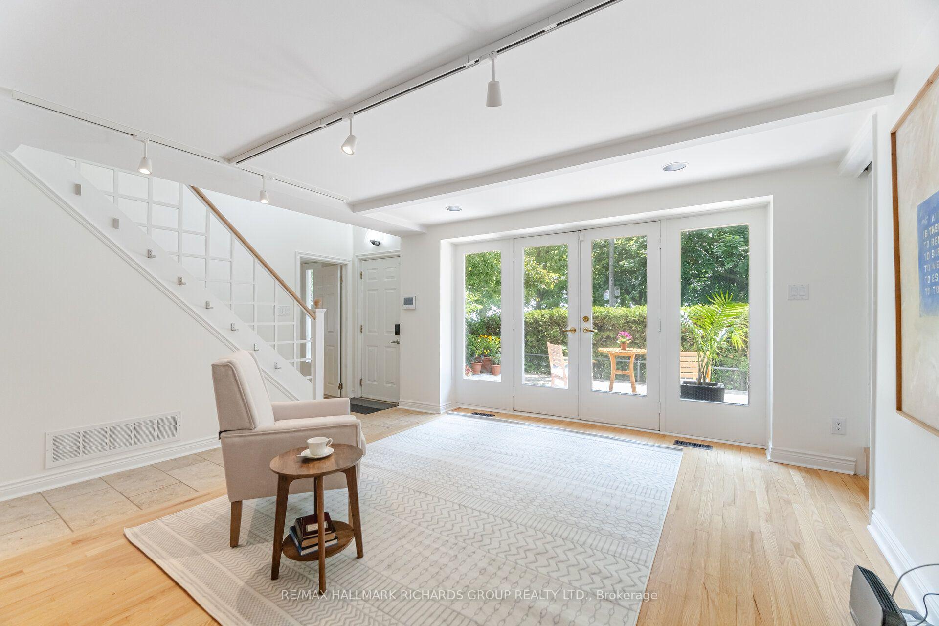 Photo 12 of 17 Maclean Avenue, Toronto, The Beaches — HOMEH