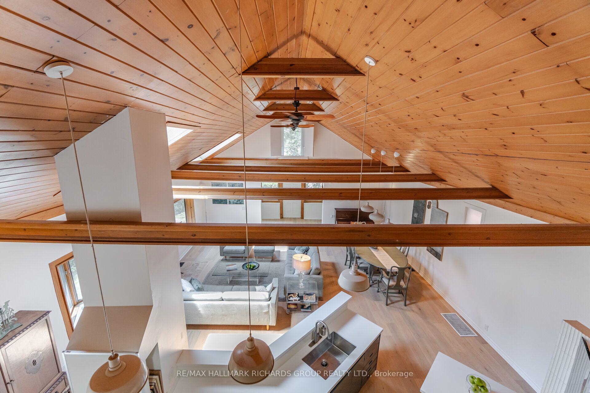 Photo 15 of 17 Maclean Avenue, Toronto, The Beaches — HOMEH