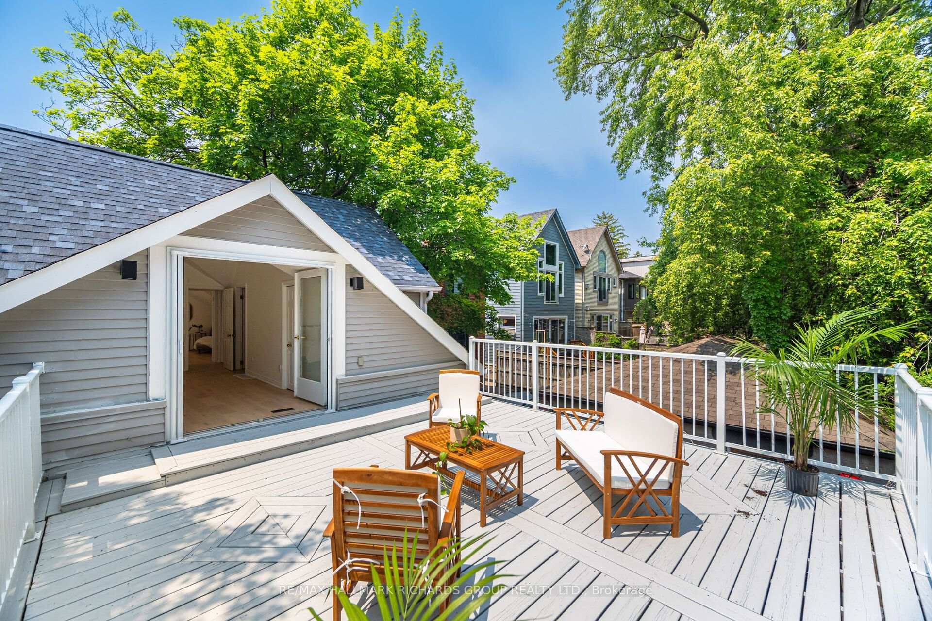 Photo 17 of 17 Maclean Avenue, Toronto, The Beaches — HOMEH