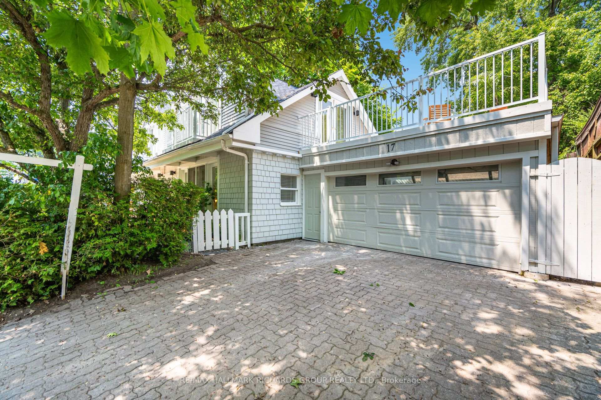 Photo 20 of 17 Maclean Avenue, Toronto, The Beaches — HOMEH