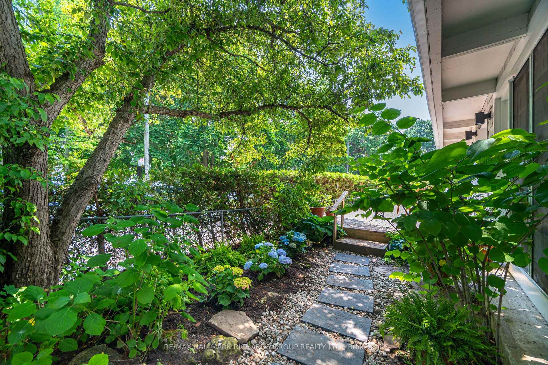 Photo 21 of 17 Maclean Avenue, Toronto, The Beaches — HOMEH