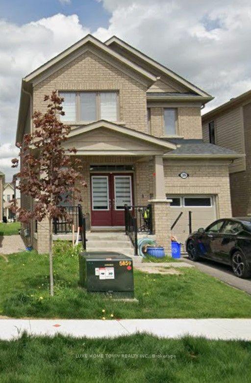 Front of 39 Harpin Way W