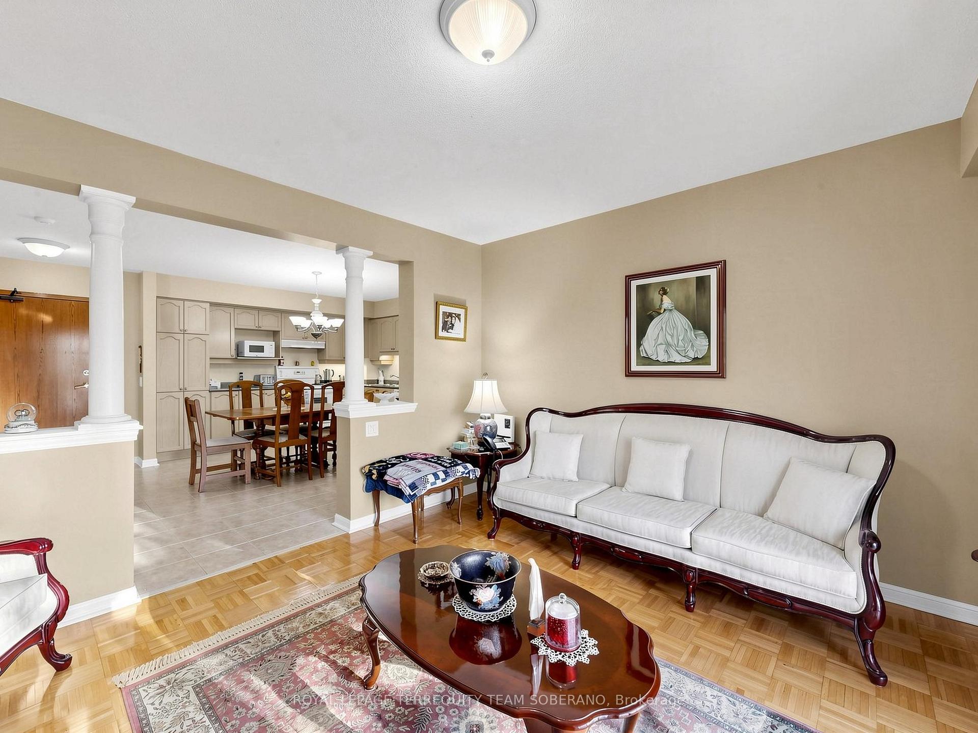 Photo 14 of Unit 212, 2506 Rutherford Road, Vaughan, Maple — HOMEH
