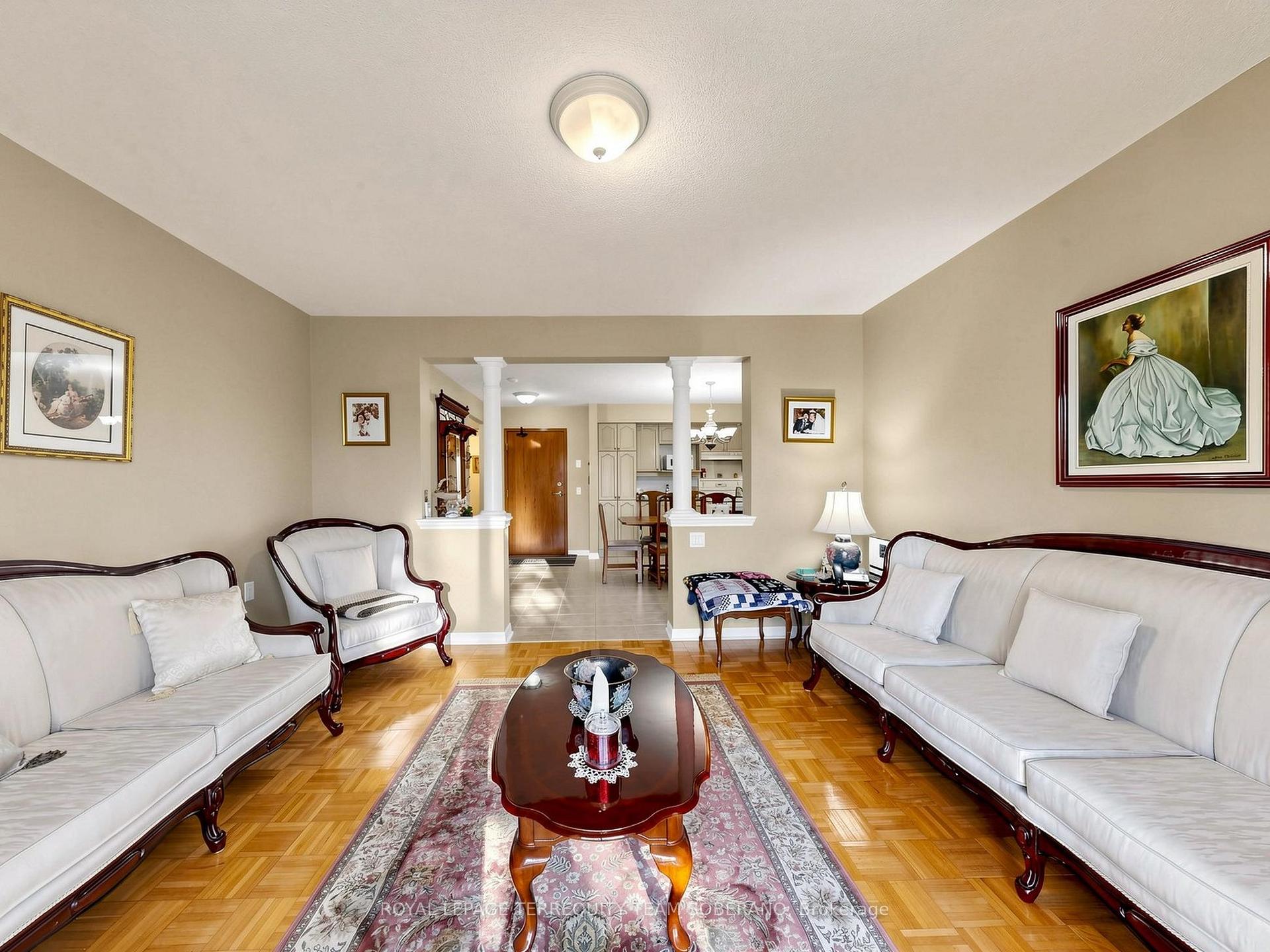 Photo 17 of Unit 212, 2506 Rutherford Road, Vaughan, Maple — HOMEH