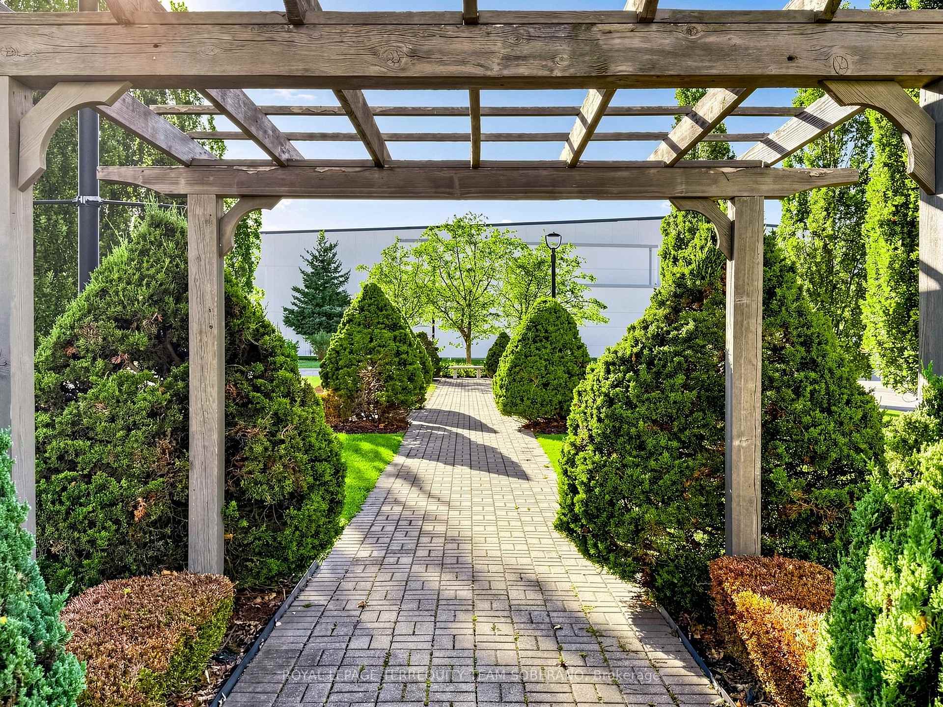 Photo 44 of Unit 212, 2506 Rutherford Road, Vaughan, Maple — HOMEH