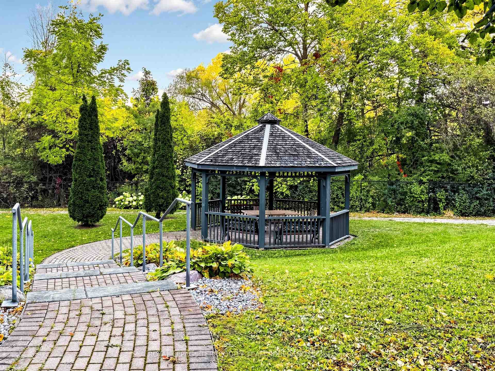 Photo 54 of Unit 212, 2506 Rutherford Road, Vaughan, Maple — HOMEH