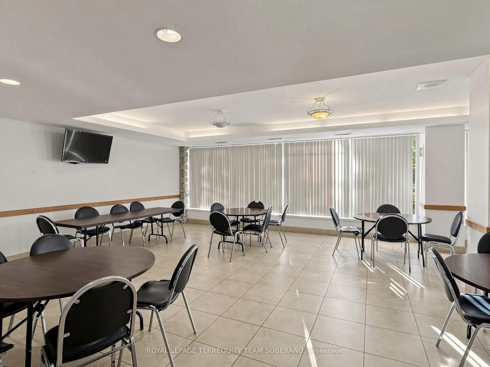 Photo 52 of Unit 212, 2506 Rutherford Road, Vaughan, Maple — HOMEH