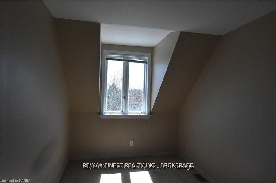 Photo 15 of 1146 Fourth Lake Road, Frontenac, Frontenac Centre — HOMEH