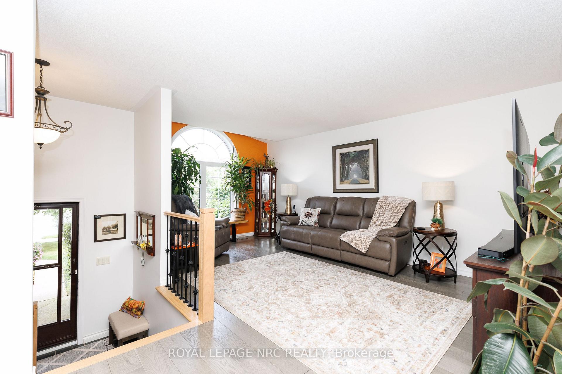 Photo 6 of 277 Forks Road, Welland, Dain City — HOMEH