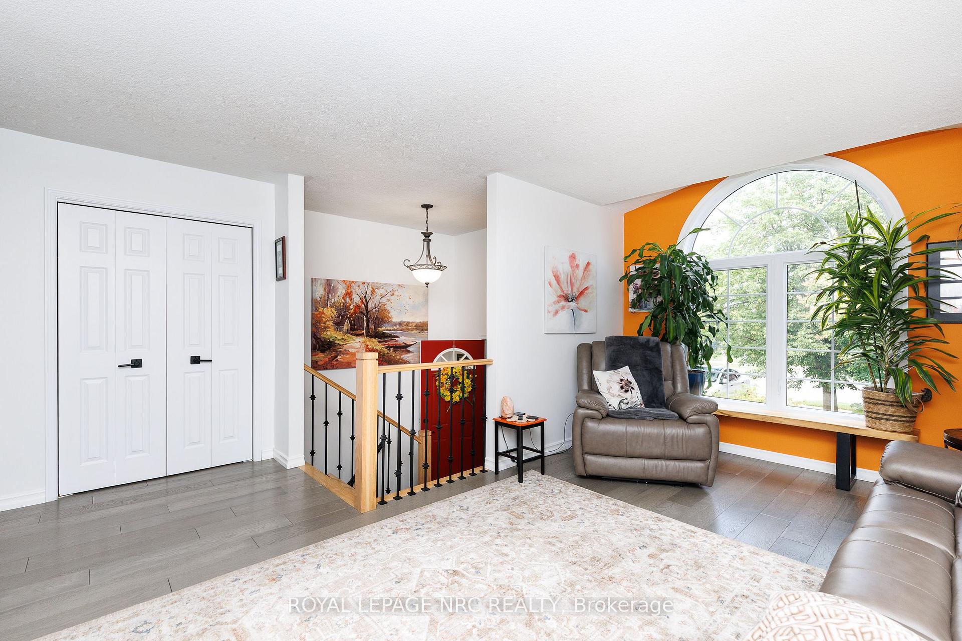 Photo 8 of 277 Forks Road, Welland, Dain City — HOMEH