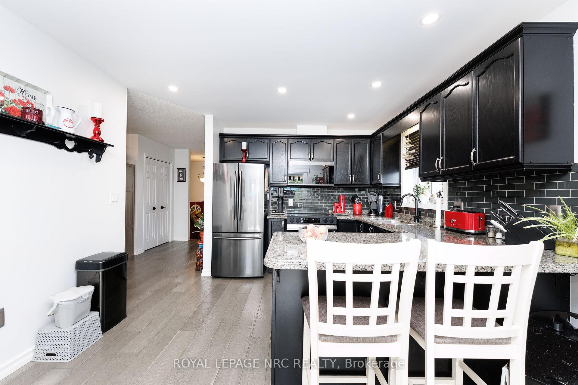 Photo 13 of 277 Forks Road, Welland, Dain City — HOMEH