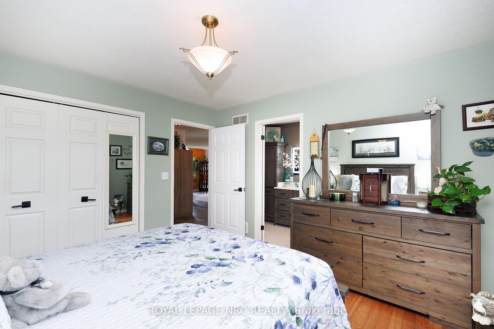 Photo 19 of 277 Forks Road, Welland, Dain City — HOMEH