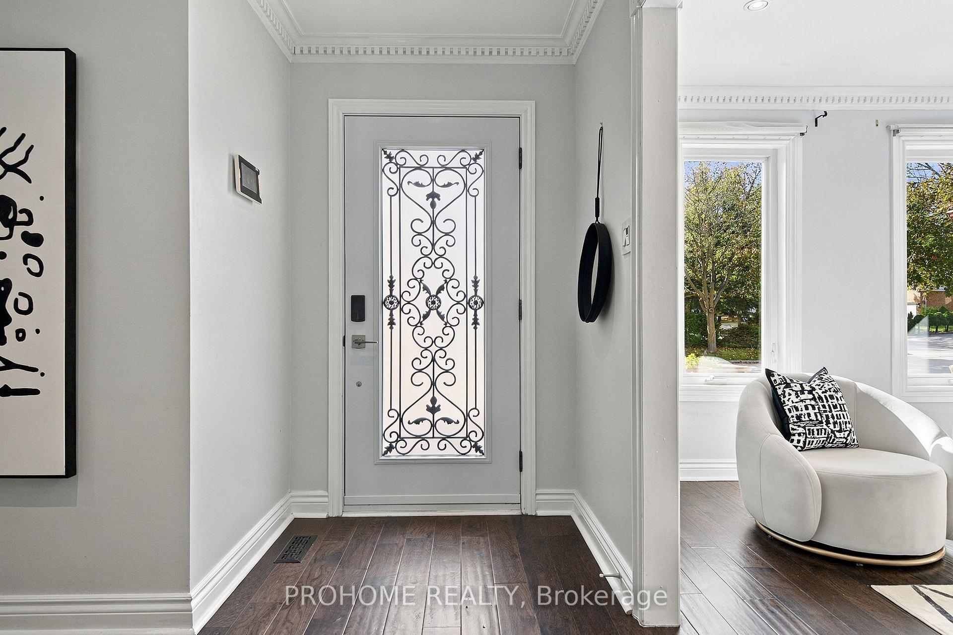 Photo 3 of 75 Somerset Crescent, Richmond Hill, Observatory — HOMEH