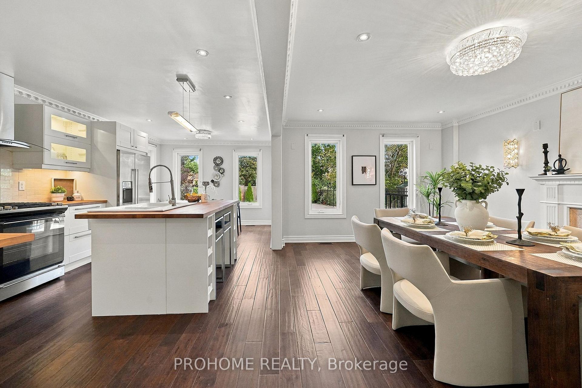 Photo 14 of 75 Somerset Crescent, Richmond Hill, Observatory — HOMEH