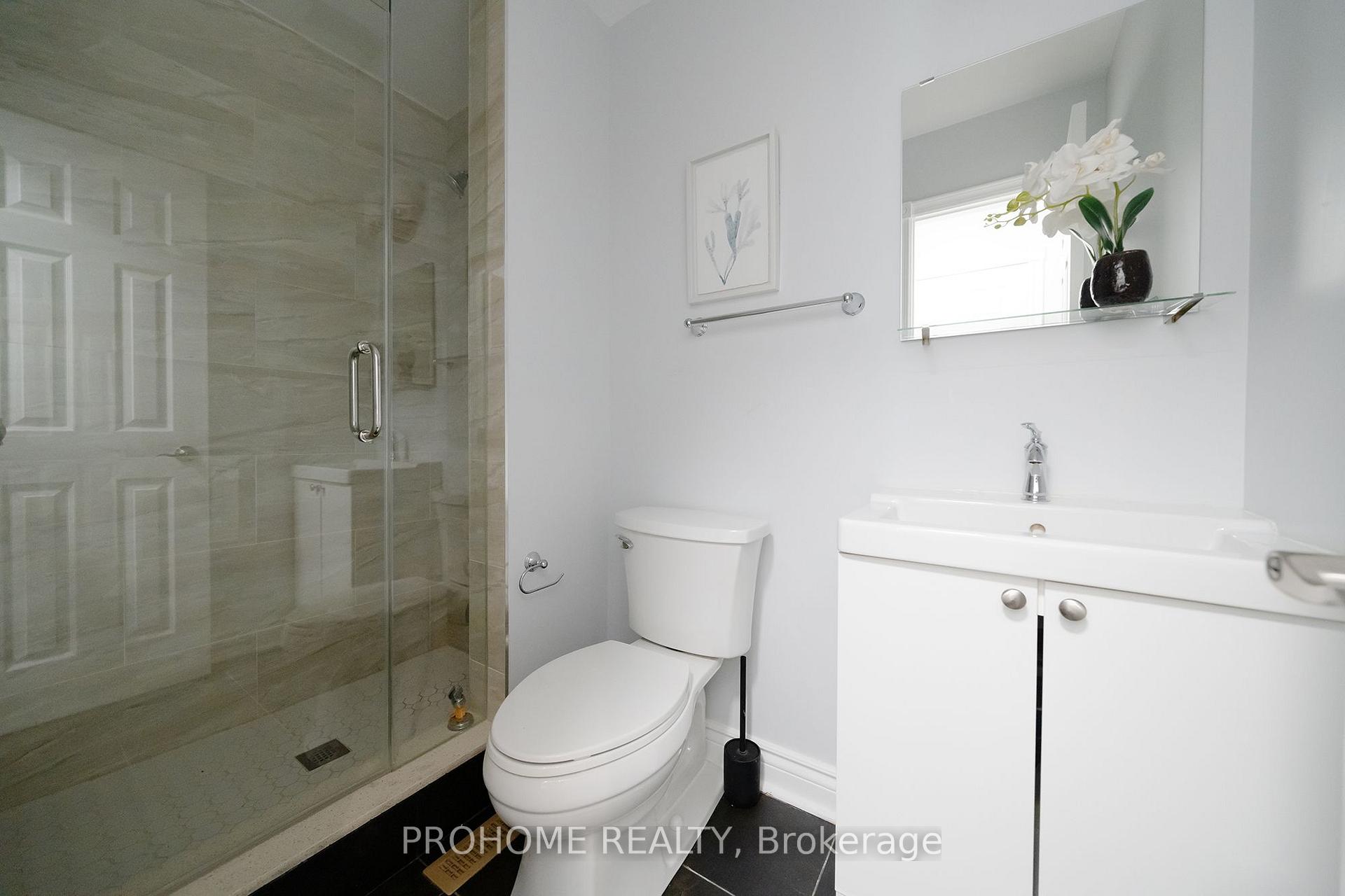 Photo 19 of 75 Somerset Crescent, Richmond Hill, Observatory — HOMEH