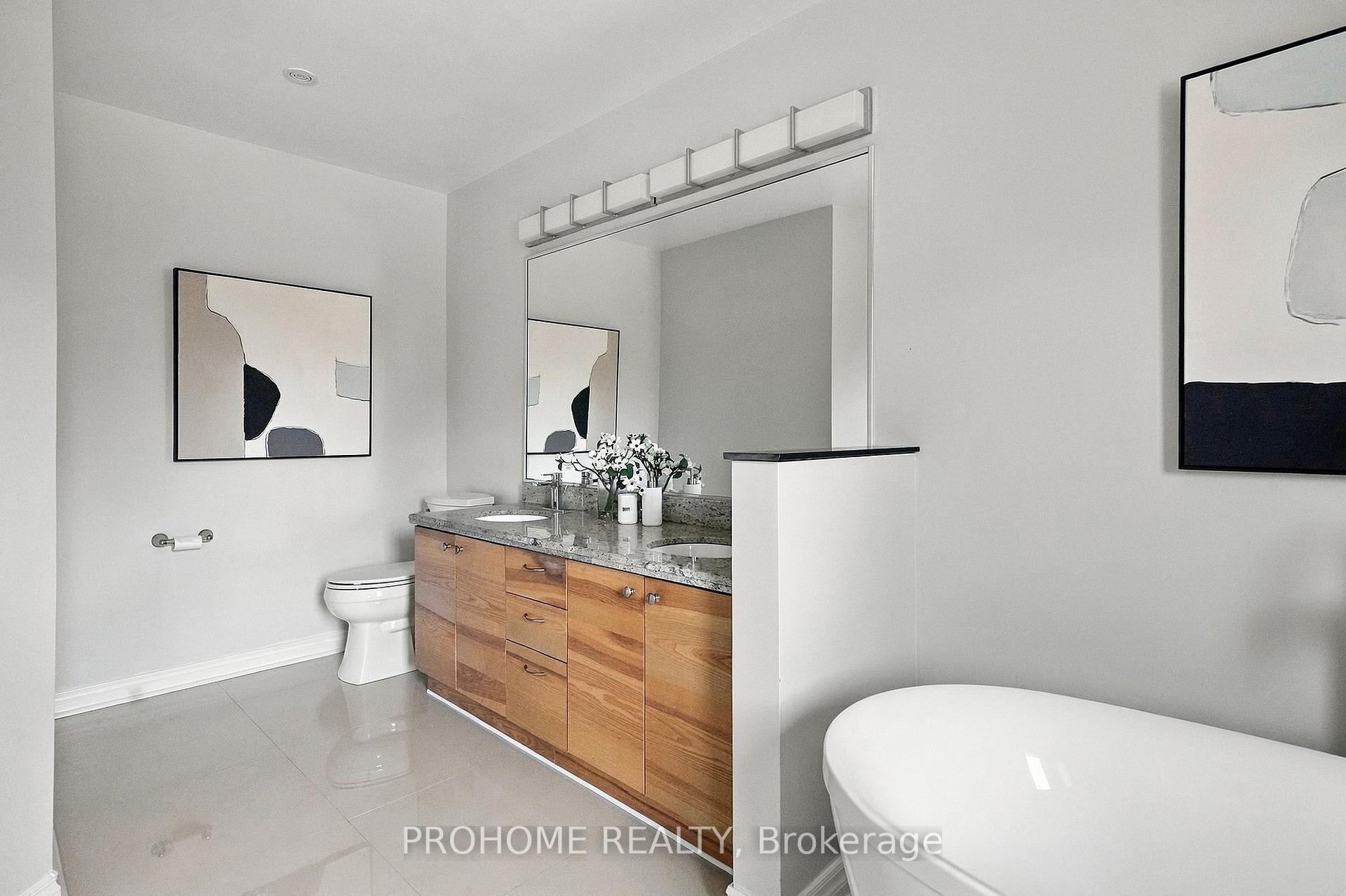 Photo 26 of 75 Somerset Crescent, Richmond Hill, Observatory — HOMEH