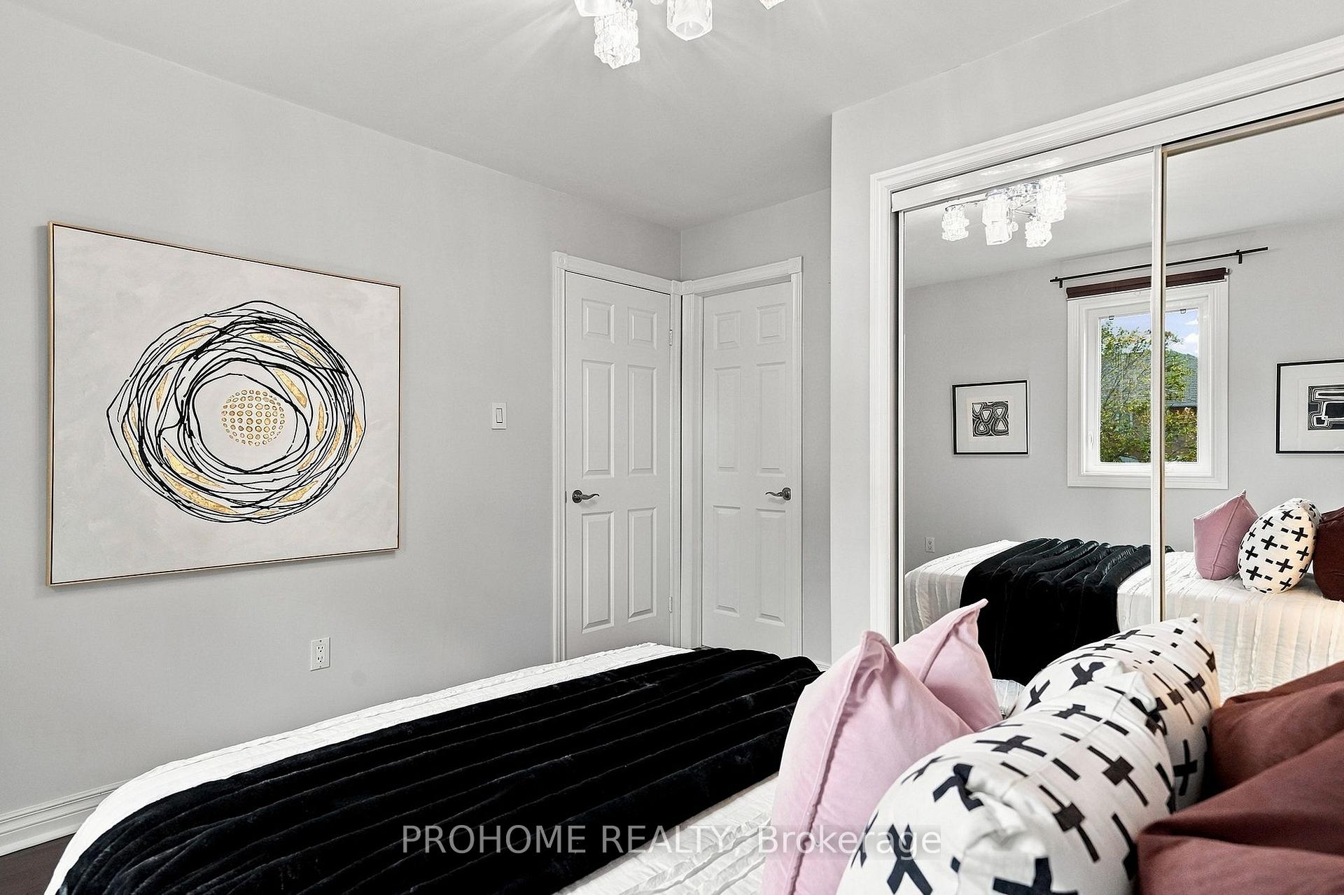 Photo 28 of 75 Somerset Crescent, Richmond Hill, Observatory — HOMEH