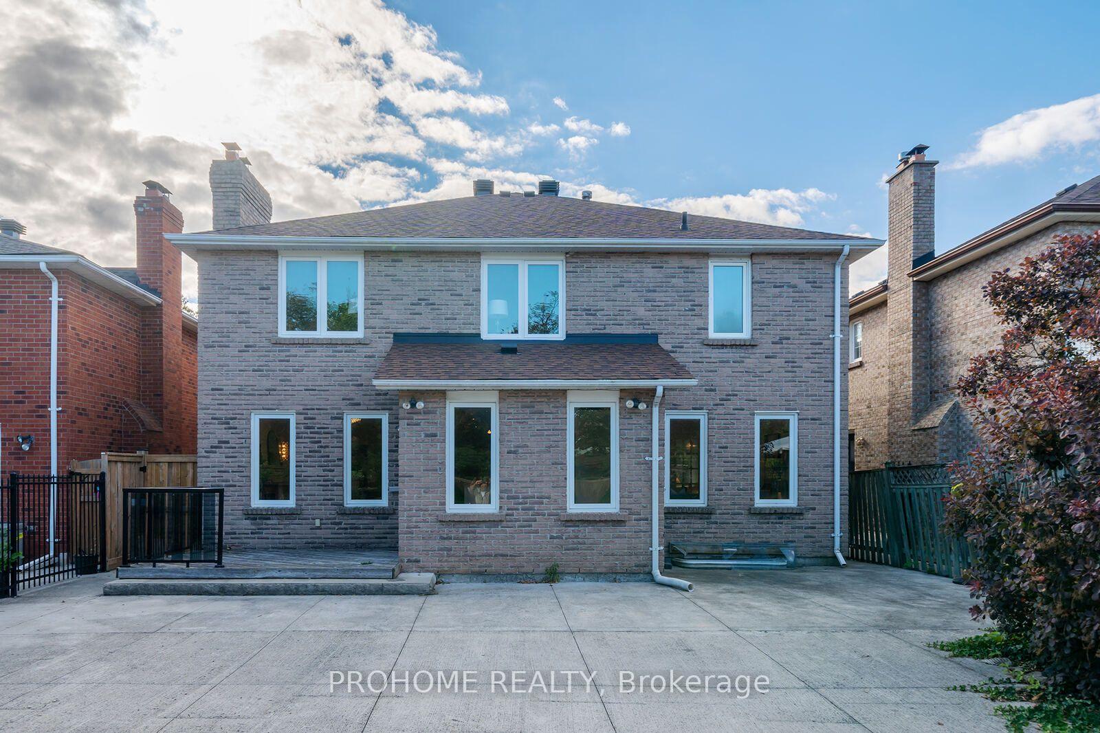 Photo 37 of 75 Somerset Crescent, Richmond Hill, Observatory — HOMEH