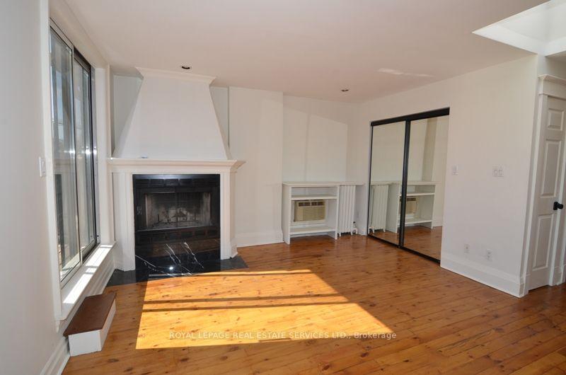 Photo 5 of Unit 3, 33 Woodlawn Avenue E, Toronto, Rosedale-Moore Park — HOMEH