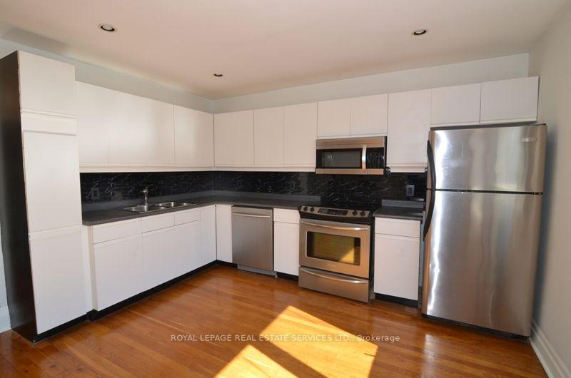 Photo 13 of Unit 3, 33 Woodlawn Avenue E, Toronto, Rosedale-Moore Park — HOMEH