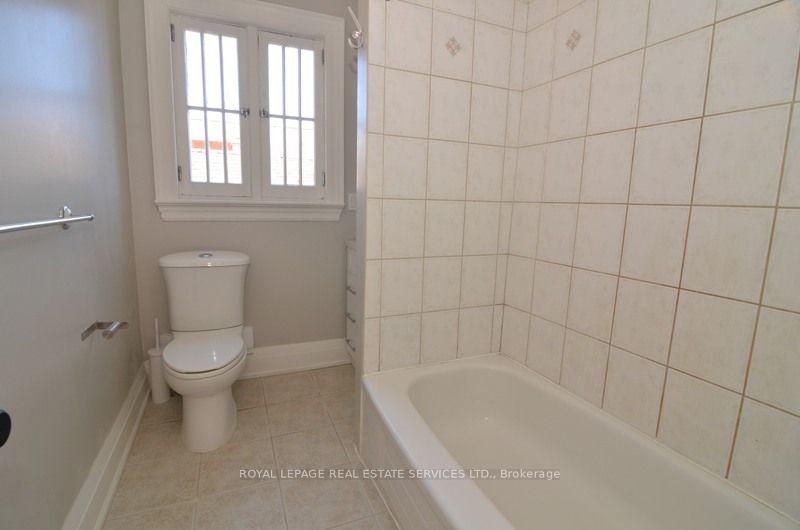Photo 26 of Unit 3, 33 Woodlawn Avenue E, Toronto, Rosedale-Moore Park — HOMEH