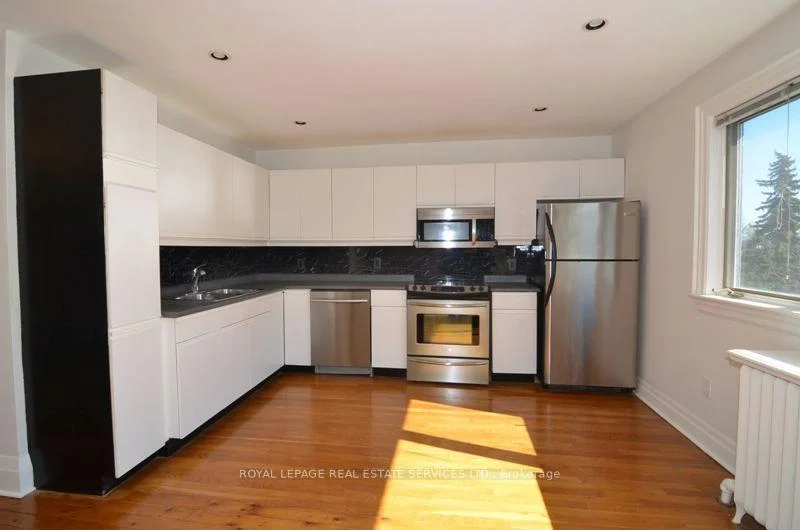 Photo 14 of Unit 3, 33 Woodlawn Avenue E, Toronto, Rosedale-Moore Park — HOMEH