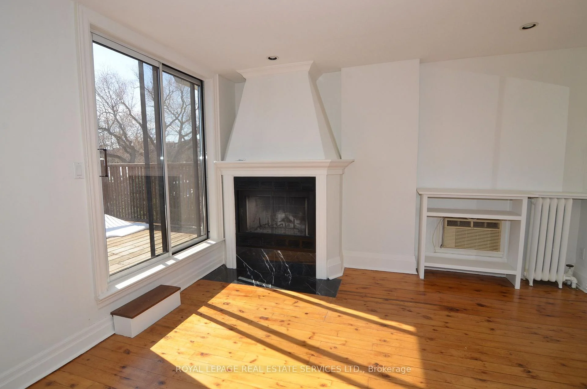 Photo 15 of Unit 3, 33 Woodlawn Avenue E, Toronto, Rosedale-Moore Park — HOMEH