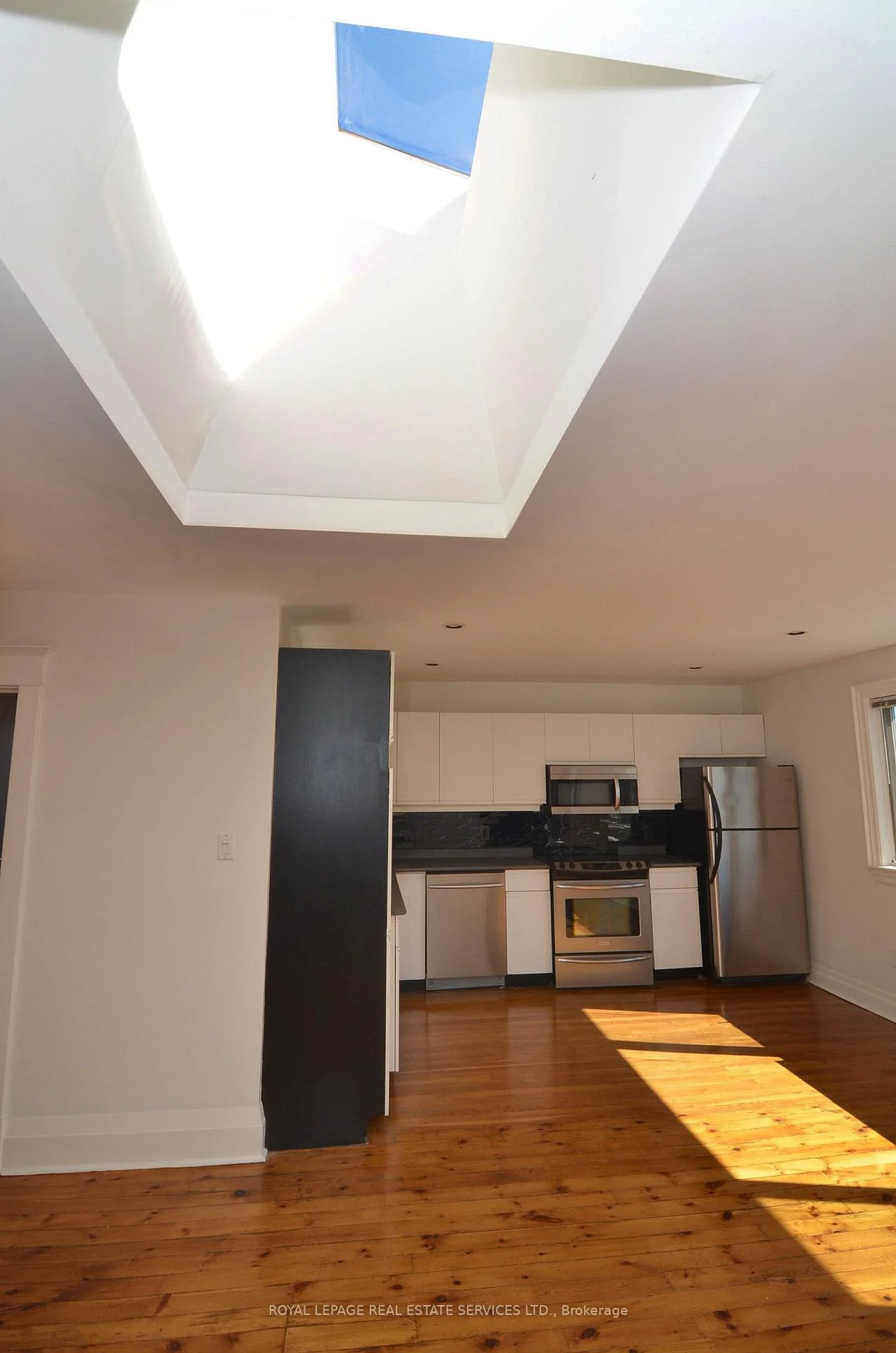 Photo 21 of Unit 3, 33 Woodlawn Avenue E, Toronto, Rosedale-Moore Park — HOMEH