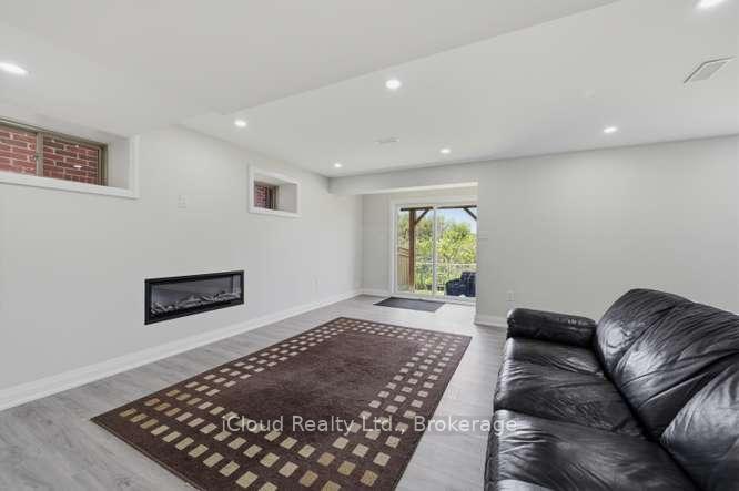 Photo 39 of 1944 Don White Court, Oshawa, Taunton — HOMEH