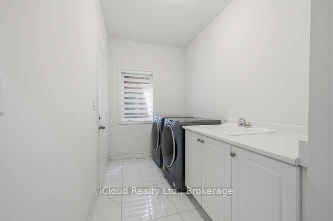 Photo 41 of 1944 Don White Court, Oshawa, Taunton — HOMEH