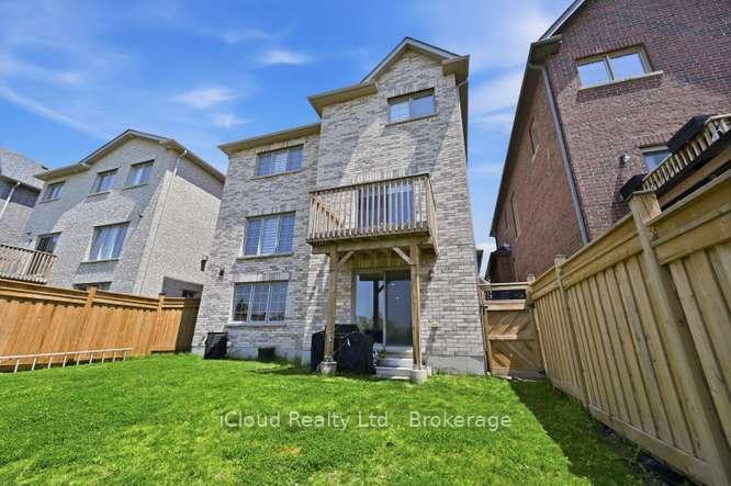Photo 42 of 1944 Don White Court, Oshawa, Taunton — HOMEH