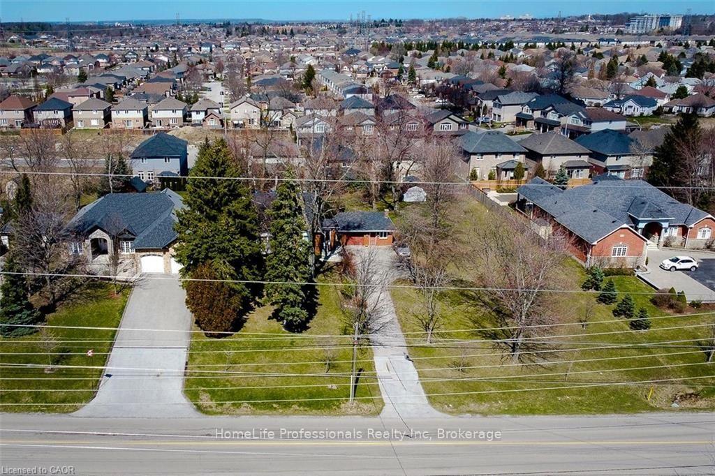Photo 9 of 9788 Twenty Road W, Hamilton, Villages of Glancaster — HOMEH