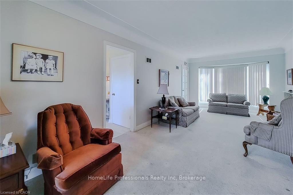 Photo 15 of 9788 Twenty Road W, Hamilton, Villages of Glancaster — HOMEH