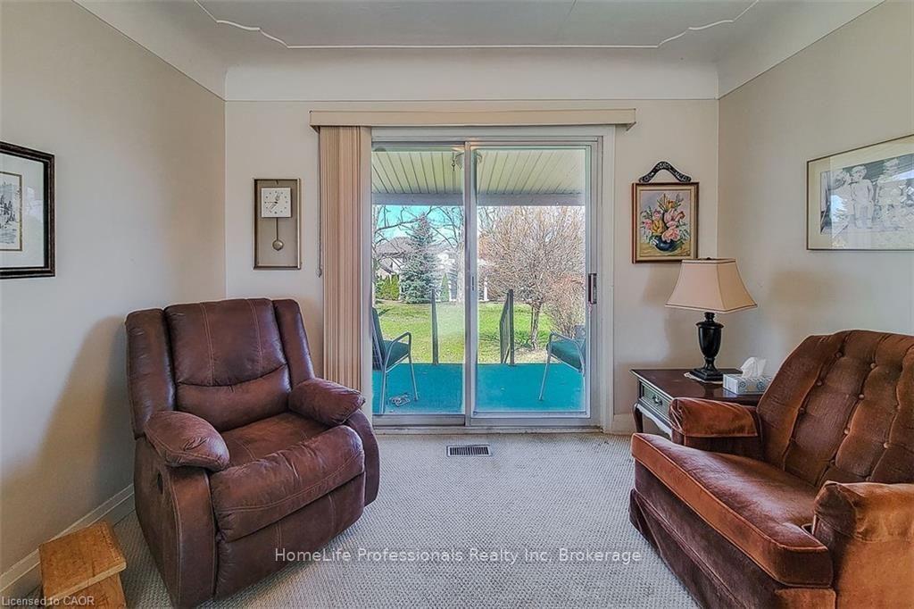 Photo 24 of 9788 Twenty Road W, Hamilton, Villages of Glancaster — HOMEH