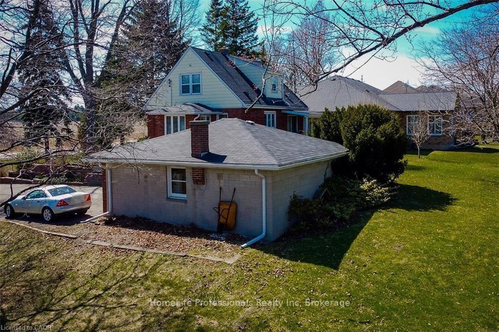 Photo 25 of 9788 Twenty Road W, Hamilton, Villages of Glancaster — HOMEH