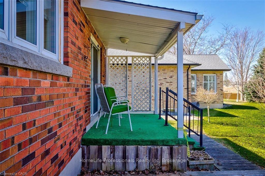 Photo 26 of 9788 Twenty Road W, Hamilton, Villages of Glancaster — HOMEH