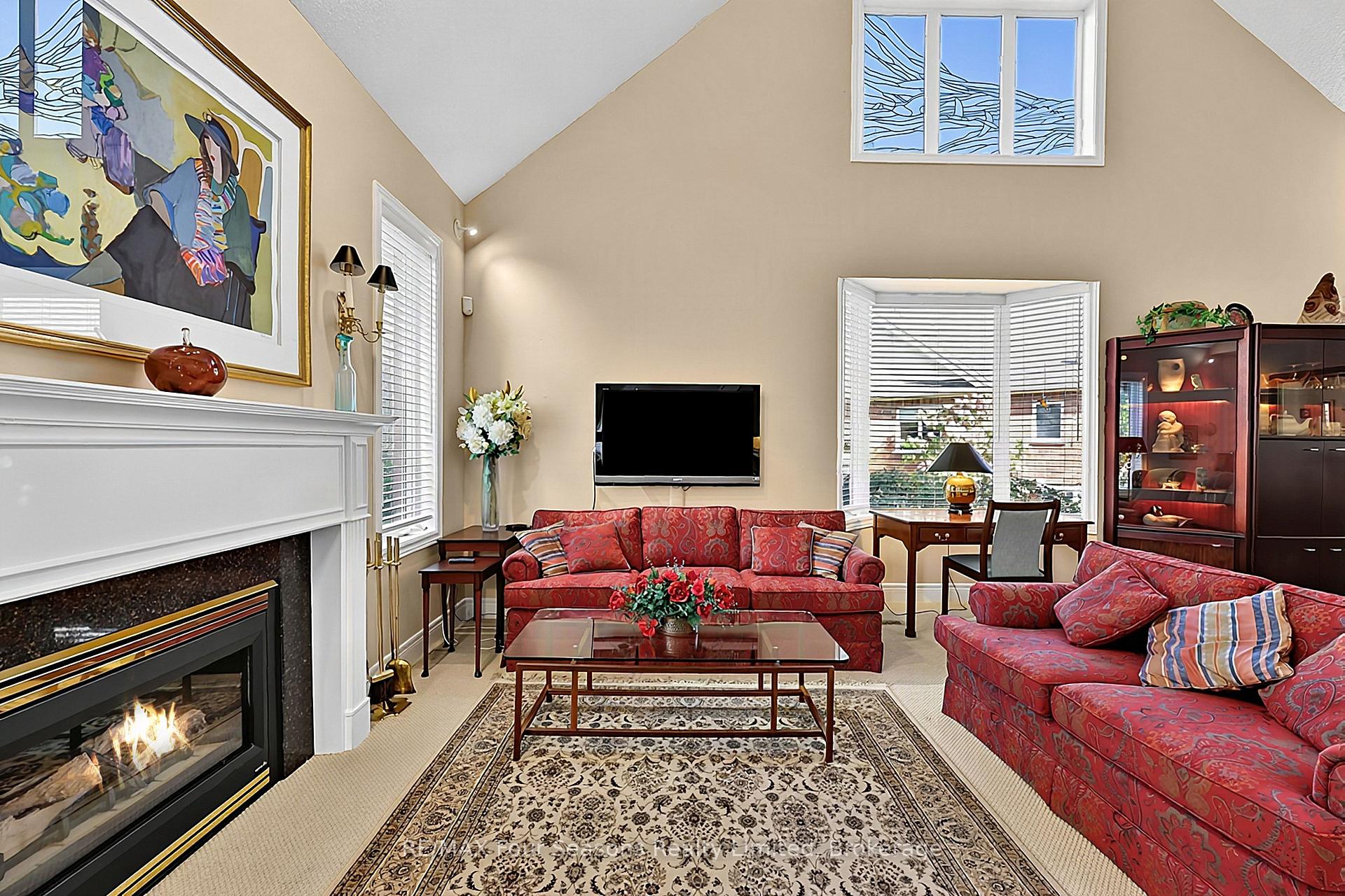 Photo 2 of 7 Callary Crescent, Collingwood — HOMEH