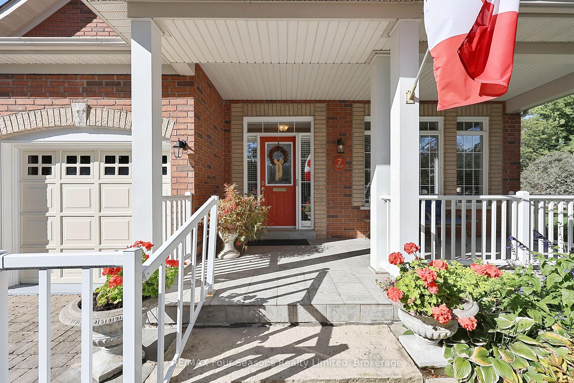 Photo 9 of 7 Callary Crescent, Collingwood — HOMEH