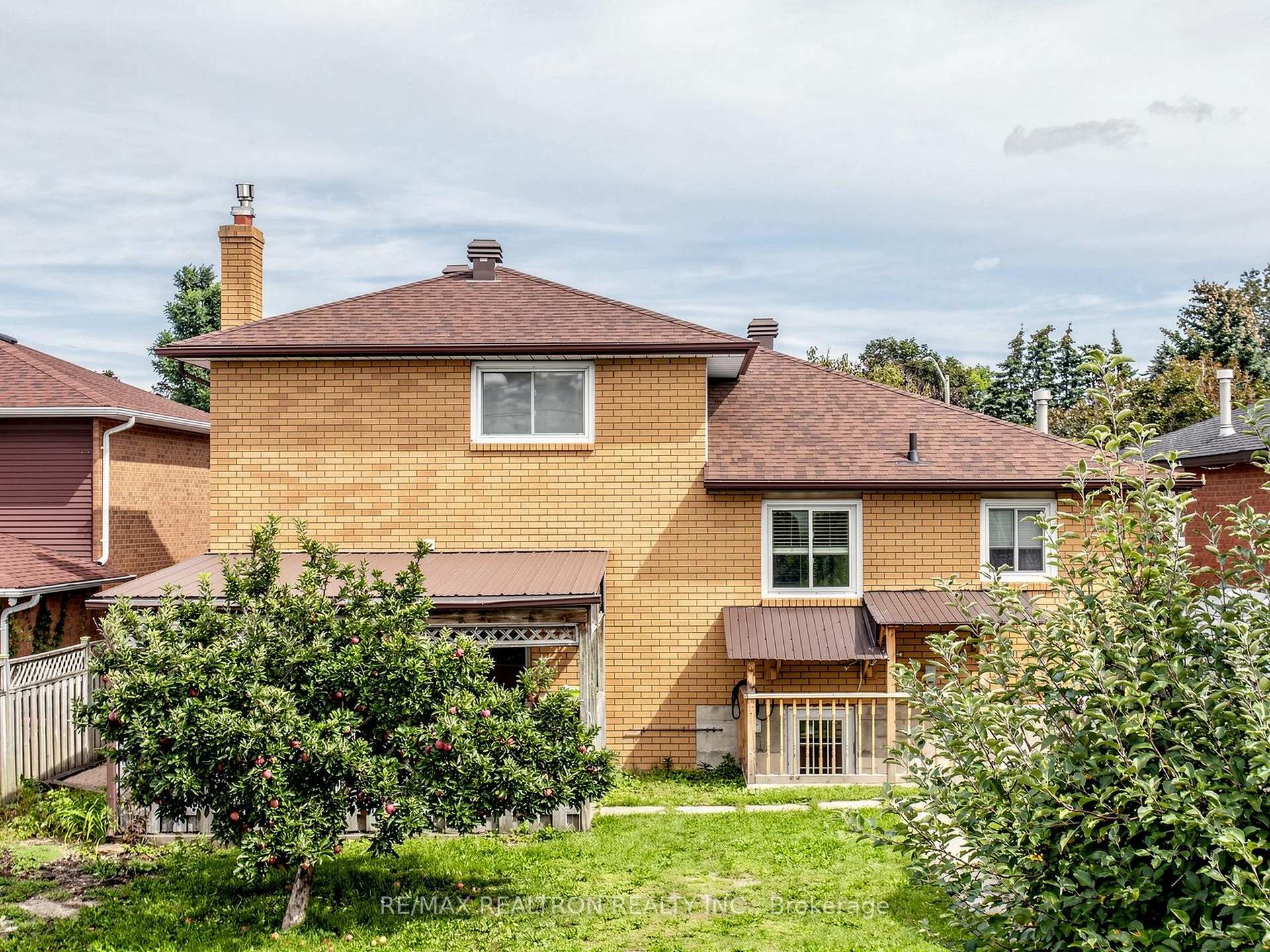 Photo 48 of 101 Chieftain Crescent, Barrie, Allandale Centre — HOMEH
