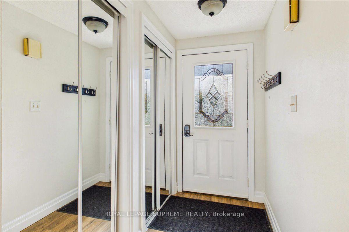 Photo 4 of Unit Upper, 46 Ridgeway Avenue, Barrie, Allandale Heights — HOMEH